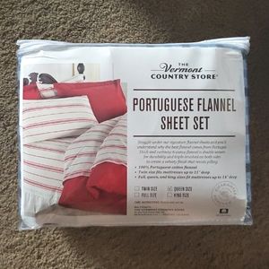 The Vermont Country Store Flannel Sheet Set